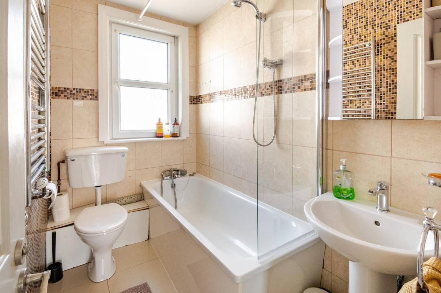 Castle View 2 Bedroom Apartment In Town Centre Hastings Exterior photo
